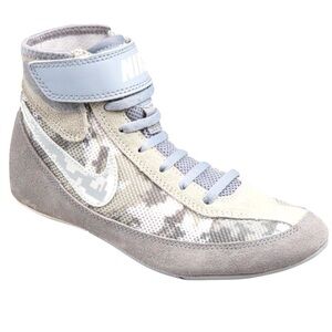 NIKE -wrestling Gray Sneakers Stylish and Comfortable